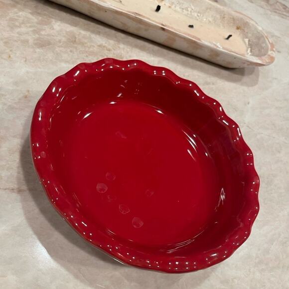 Emile Henry red pie dish 9” - Picture 3 of 12
